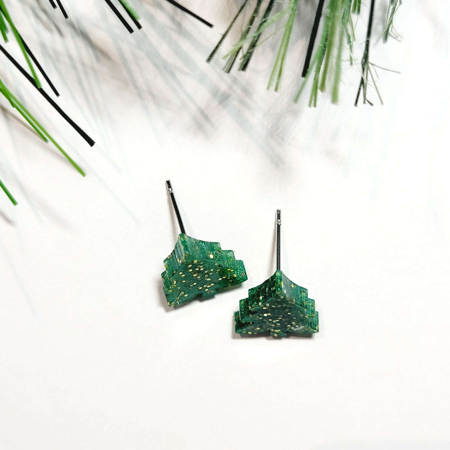 Green and Gold Christmas Tree Stud